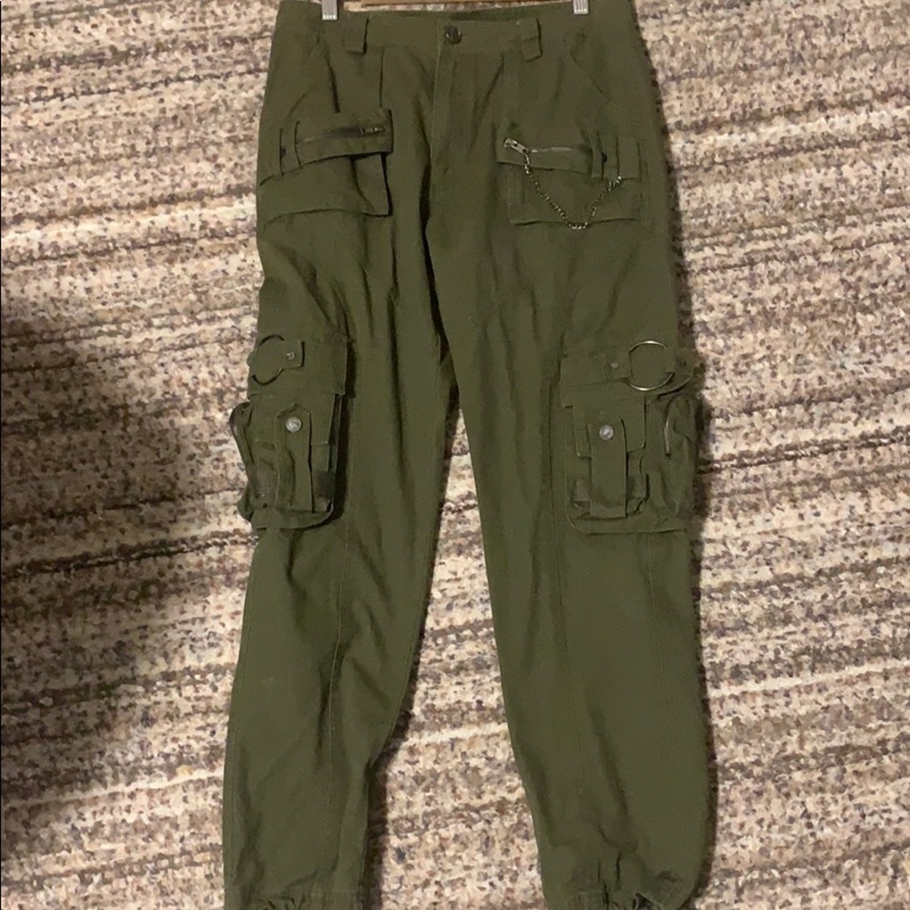 Cargo pants women